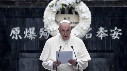 A Hiroshima, le pape François s'est insurgé contre les armes nucléaires mais aussi contre la dissuasion nucléaire, ouvrant ainsi une nouvelle ère dans le positionnement du Vatican envers l'arme atomique.