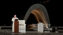 Le Pape François au mémorial de la paix à Hiroshima.