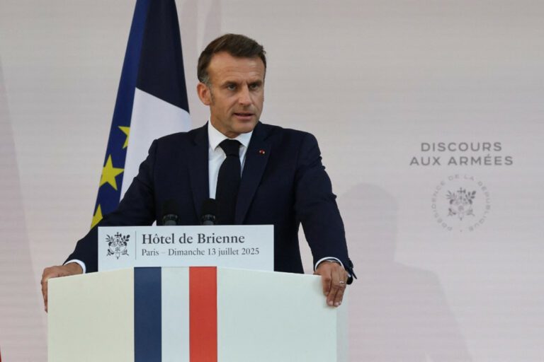 1769080-emmanuel-macron-lors-de-son-discours-aux-armees-le-dimanche-13-juillet-2025